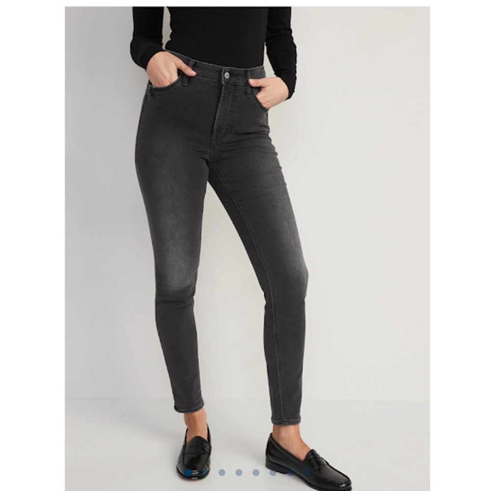 Old Navy Extra High Rise Rockstar Super Skinny Jeans
